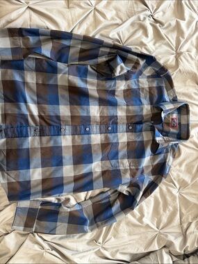 Untuckit slim fit